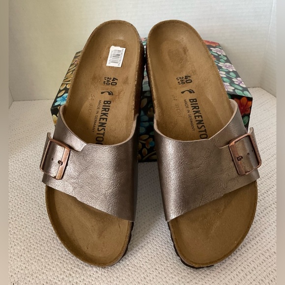 Birkenstock Bronze Sandals with Cork Footbed and Buckle Closure - Picture 2 of 7